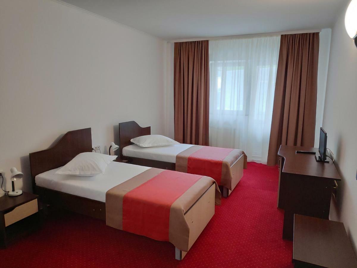 Hostel Caliman Caciulata Ngoại thất bức ảnh